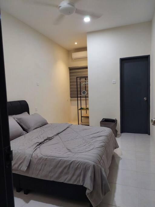 Yong Guesthouse Куала Кангсар Екстериор снимка